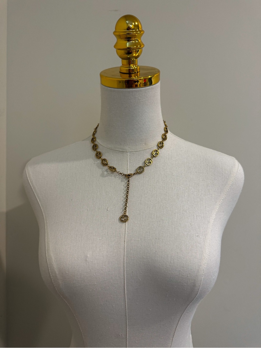 Authentic vintage Gucci Gold Coin-Link Necklace - Shiny Gold - Picture 3 of 5